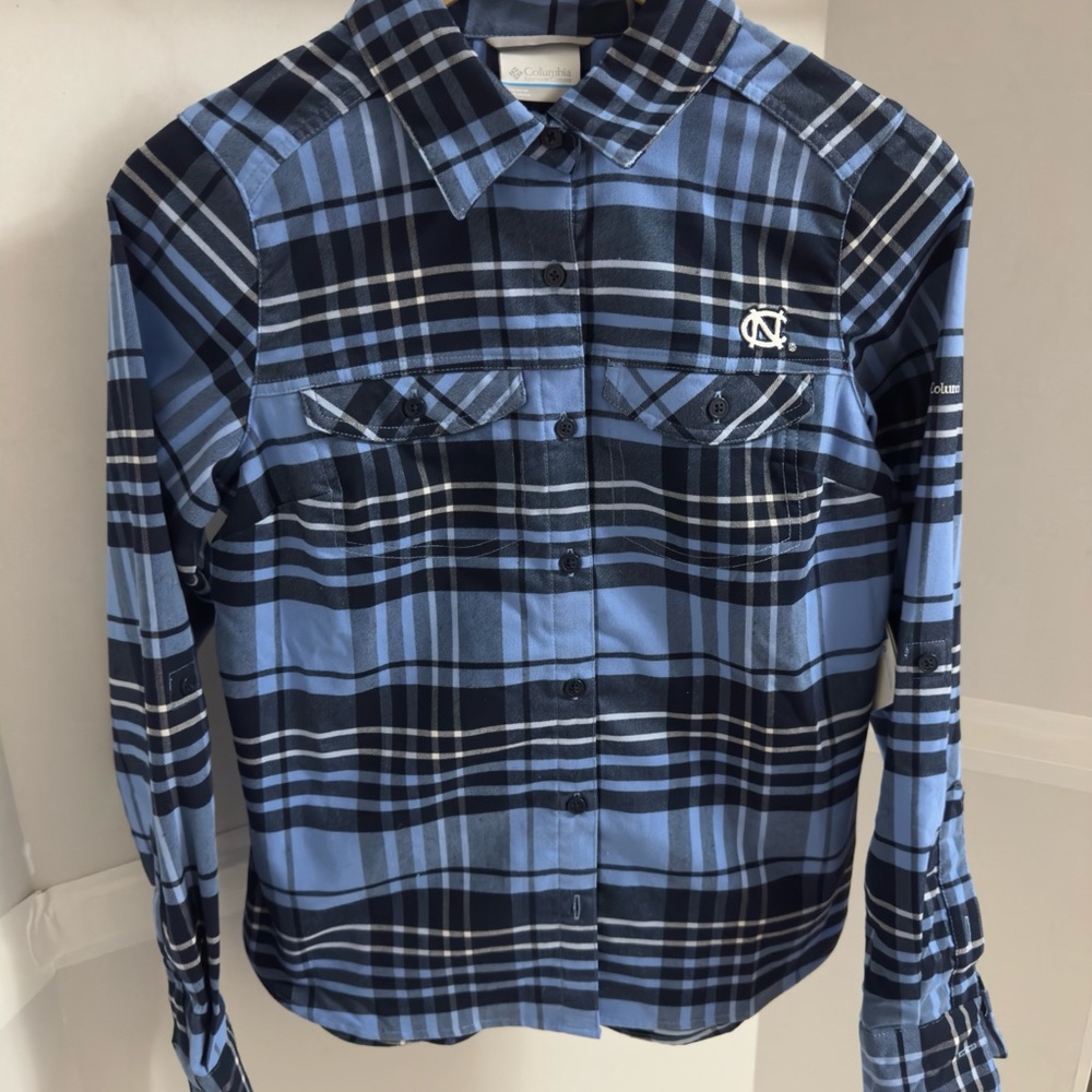 NWT Columbia UNC Tarheels- Blue and Black Plaid Women's Button Down Shirt